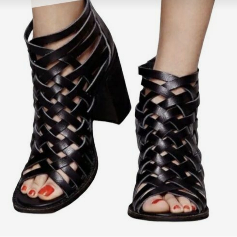 Farylrobin x Free People Blk Strappy Crossover Woven Chunky Heel  Sandals Shoes